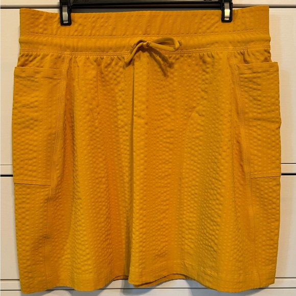 Title Nine skirt, size L, very gently worn - Picture 1 of 3